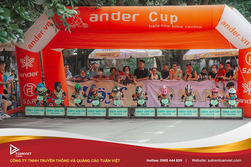 Giải đua xe đạp thăng bằng Ander Saro Cup